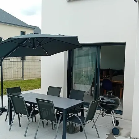 La Broceliande 4 Bedroom House * Ploermel
